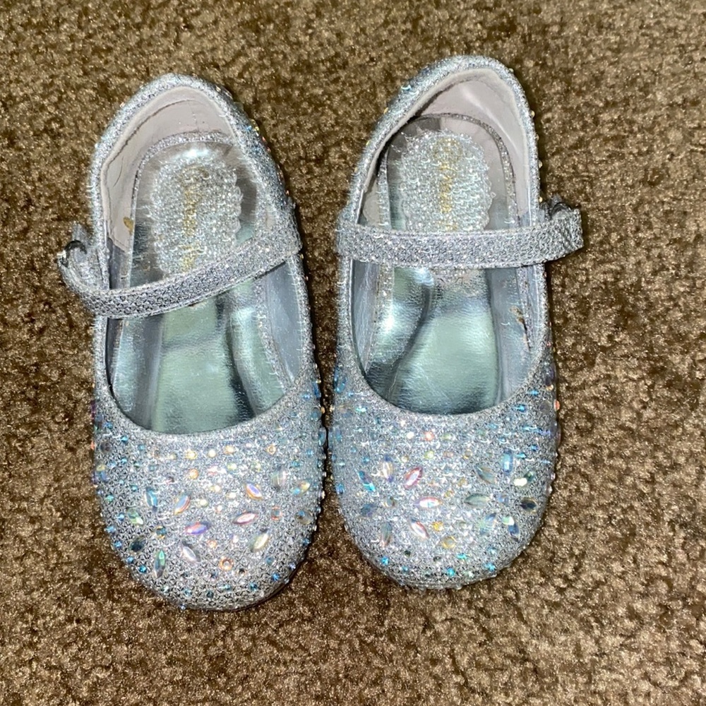 Size 5 infant dress shoes